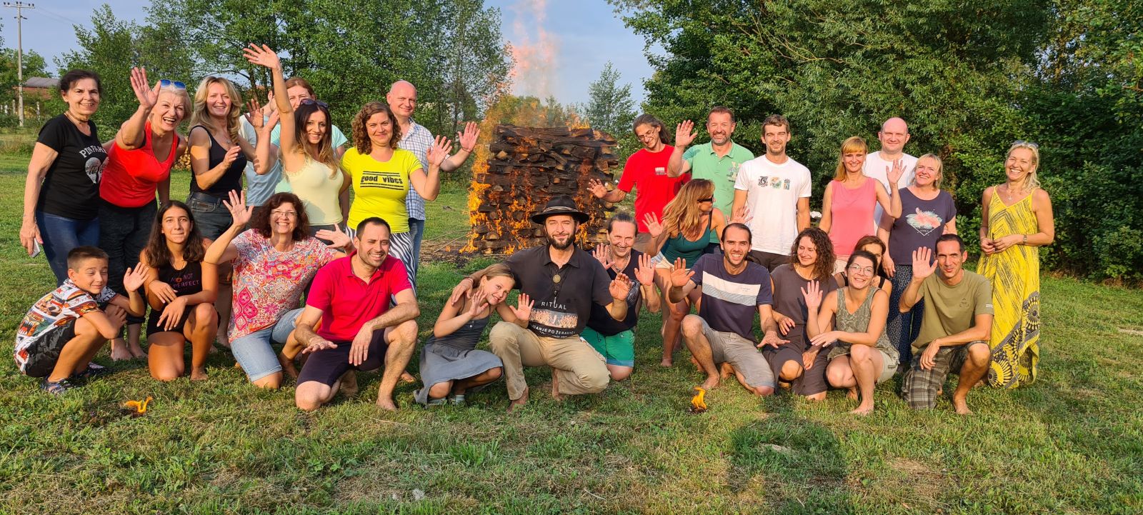 Firewalking hoja po žerjavici hod po žaru Neven Carin iscjelitelj Bioenergija