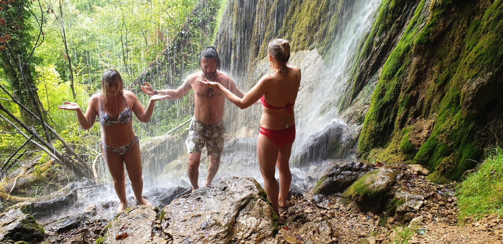 Holistički retreat u parku prirode žumberak, šamanizam neven carin iscjelitelj elemenat vode žumberak